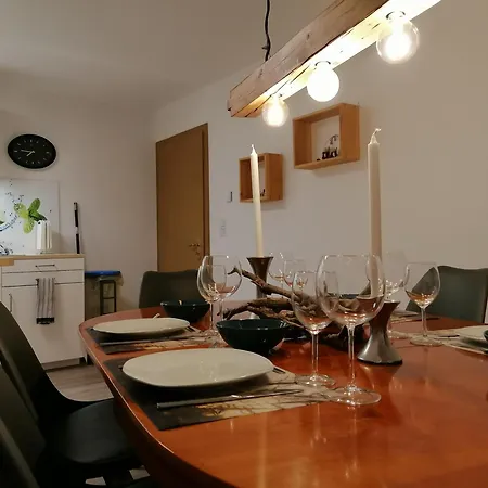 Ferienwohnung דירה *